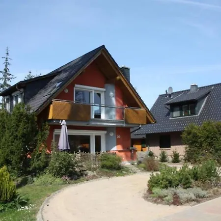 شقة Schoene Ferienwohnung Direkt Am See In Roebel / Mueritz *